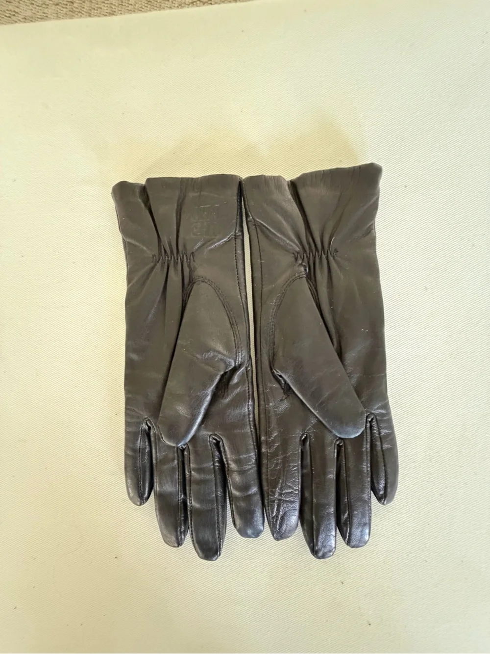 Met Museum Dragonfly Leather Gloves Wool Lined Art Nouveau Black